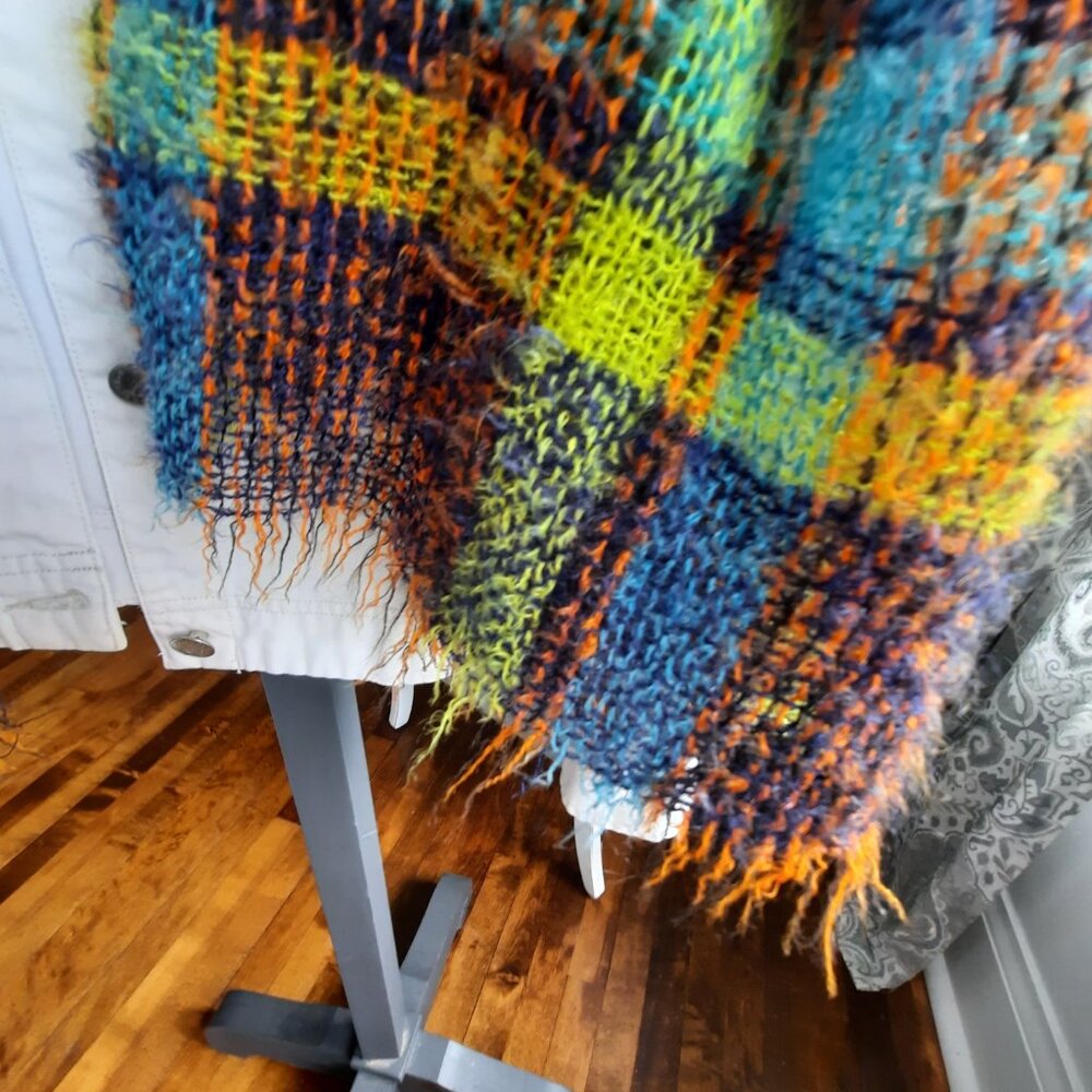 Vintage Donegal Design, handwoven mohair and wool throw, bold plaid - Picture 3 of 6